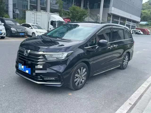 Фотография автомобиля — Honda Odyssey