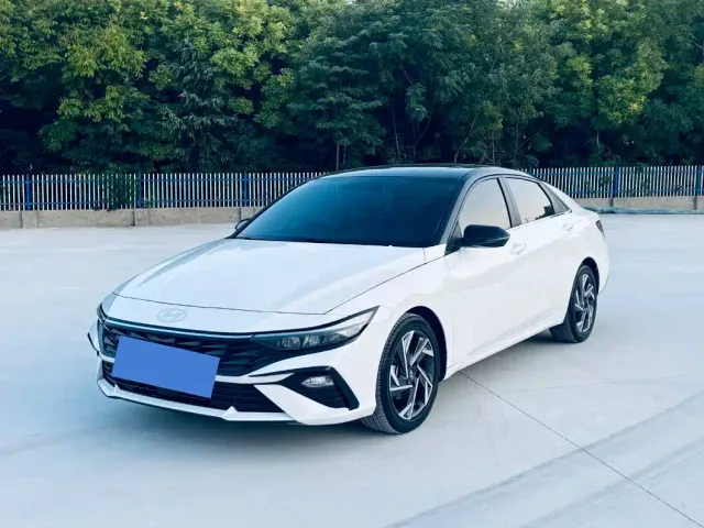 Фотография автомобиля — Hyundai Elantra