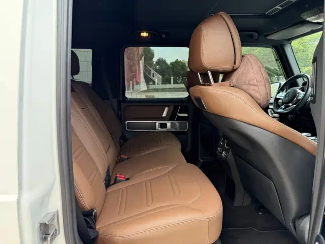 Mercedes-Benz G-Class — Фото автомобиля 9