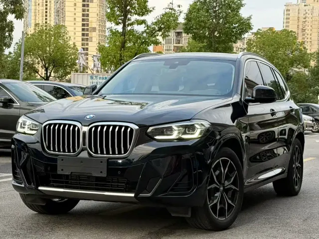 Фотография автомобиля — BMW X3