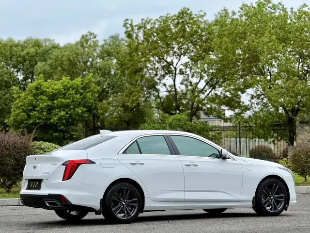 Cadillac CT4 — Фото автомобиля 7