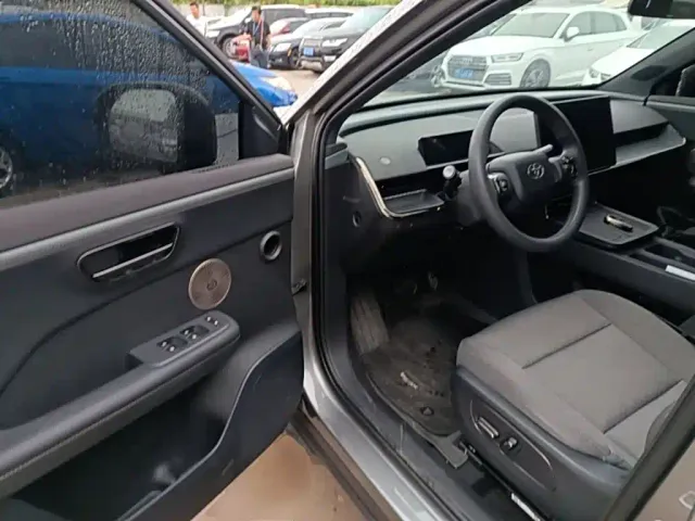 Toyota BoZhi 3X — Фото автомобиля 15