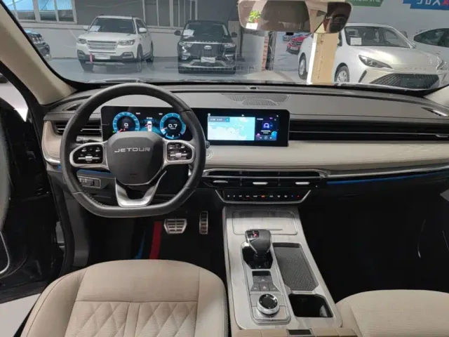 Jetour X70 Plus — Фото автомобиля 9