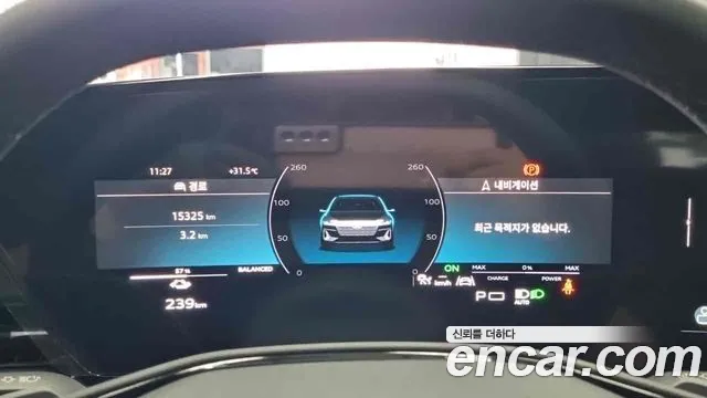 Audi A6 e-Tron — Фото автомобиля 11