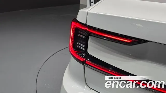 Polestar Polestar 2 — Фото автомобиля 20