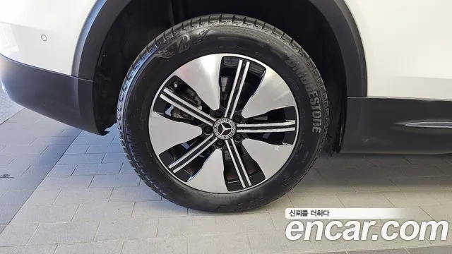 Mercedes-Benz EQB X243 — Фото автомобиля 5