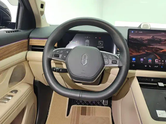 Aito M7 — Фото автомобиля 15