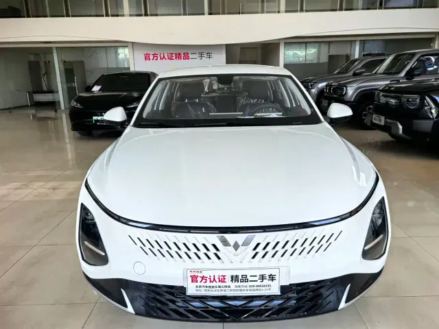 Wuling Starlight — Фото автомобиля 2