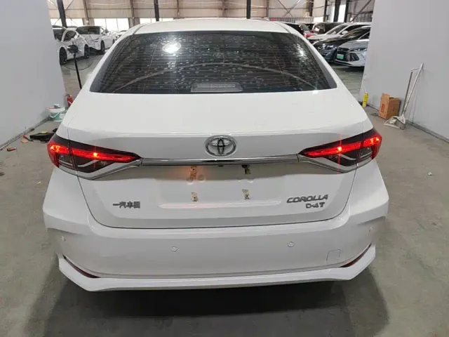 Toyota Corolla — Фото автомобиля 5