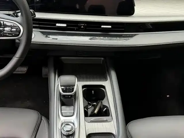 Chery Arrizo 8 — Фото автомобиля 9