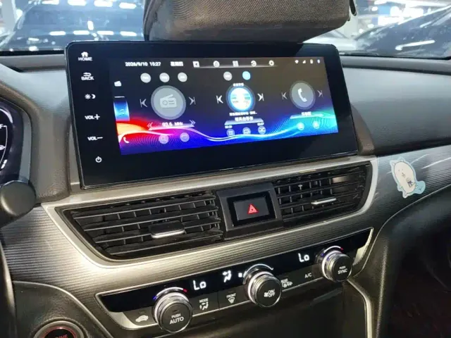 Honda Accord — Фото автомобиля 12
