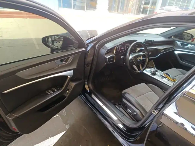 Audi A6L — Фото автомобиля 15