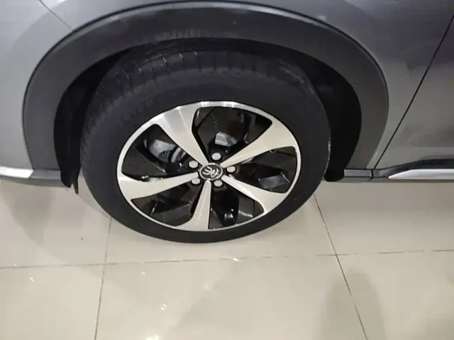 BYD Song PLUS — Фото автомобиля 22