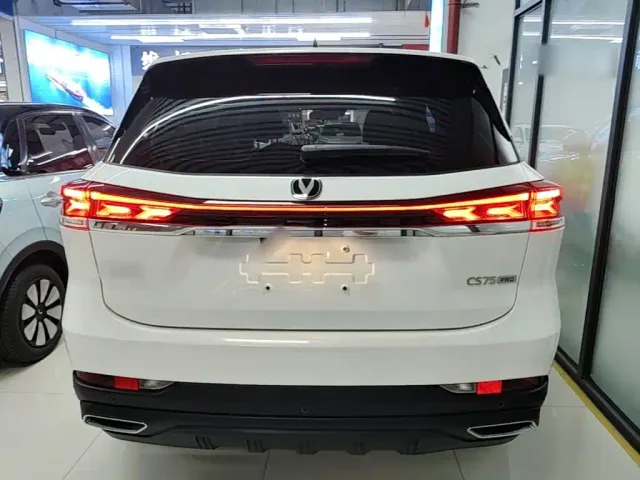 Changan Changan CS75 2025 PRO 1.5T Premium 7-Seater — Фото автомобиля 5