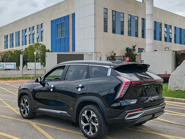 Geely Boyue L — Фото автомобиля 9