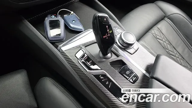 BMW 5-Series — Фото автомобиля 9