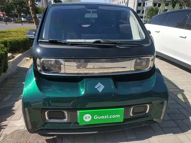 Baojun KiWi EV — Фото автомобиля 2