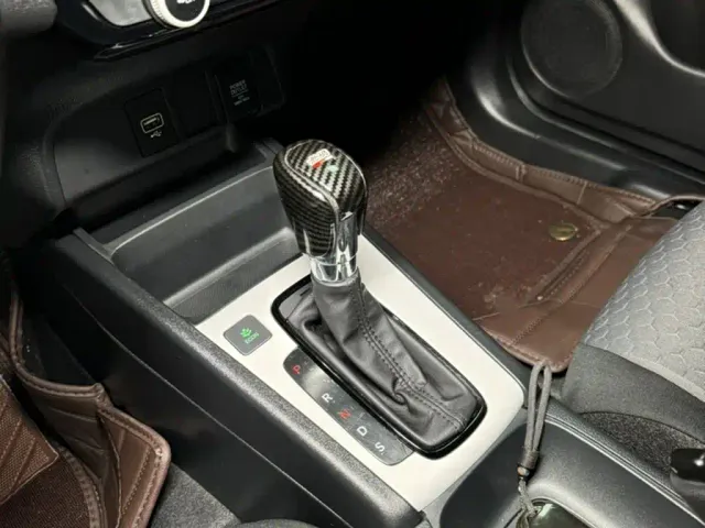Honda Fit — Фото автомобиля 5