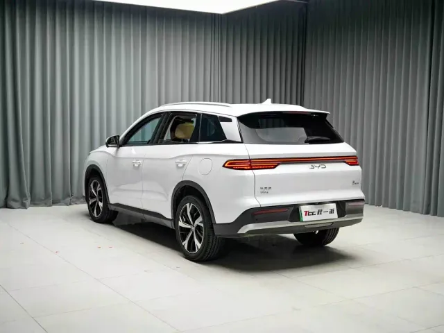 BYD Song Pro — Фото автомобиля 10