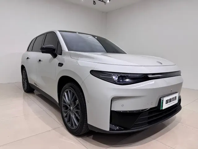 Leapmotor C10 — Фото автомобиля 3