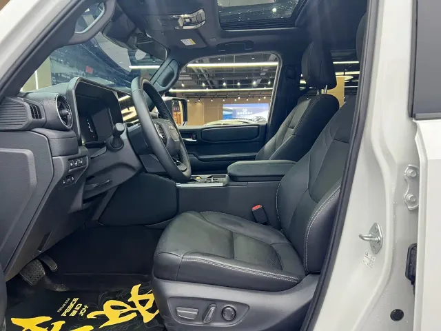 Toyota Prado — Фото автомобиля 11