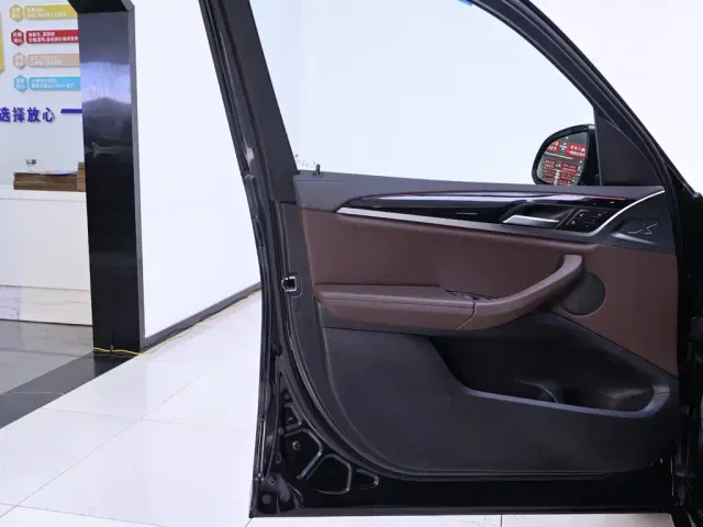 BMW X3 — Фото автомобиля 18