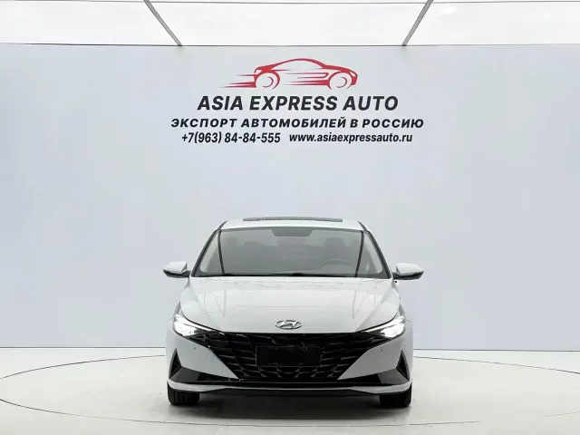 Hyundai Elantra 2022 1.5L CVT LUX Premium Edition — Фото автомобиля 2