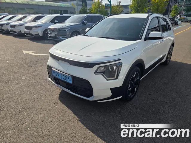 Kia Niro — Фото автомобиля 2