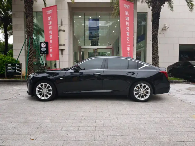 Cadillac CT5 — Фото автомобиля 5