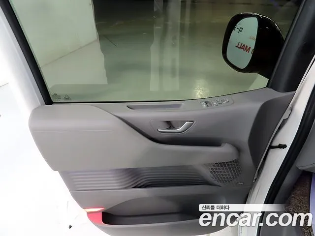 Hyundai Staria Staria 4WD Lounge 9 мест — Фото автомобиля 13