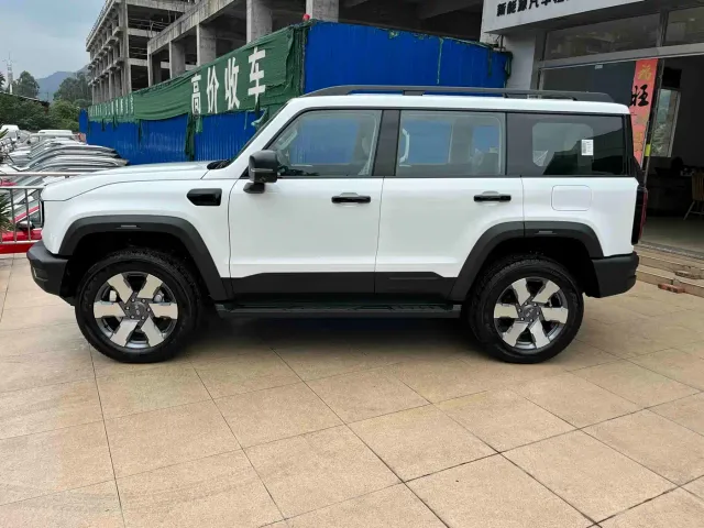 BAIC BJ40 — Фото автомобиля 5