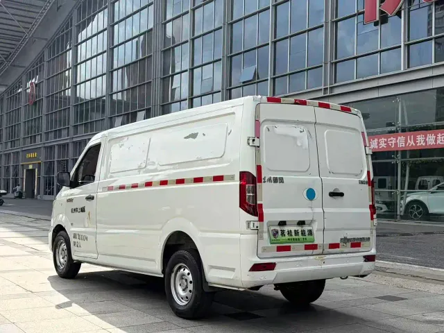 Dongfeng Yufeng Yufeng EM26 — Фото автомобиля 7