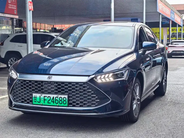 Фотография автомобиля — BYD Qin PLUS