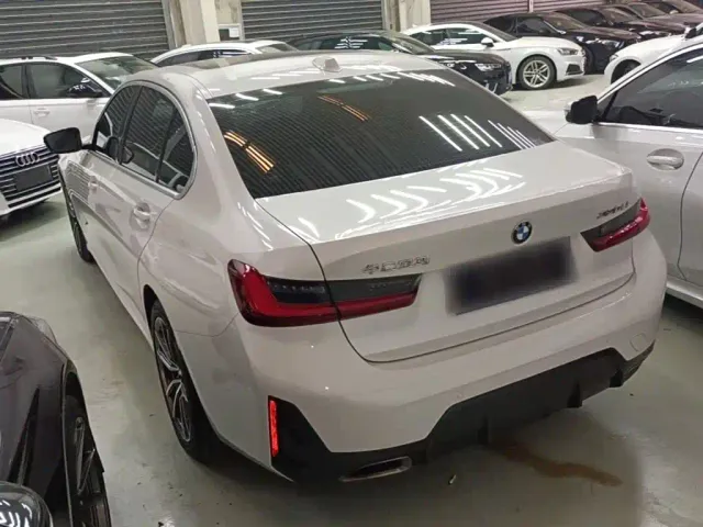 BMW 3 Series — Фото автомобиля 4