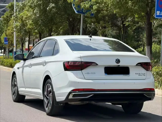 Volkswagen Sagitar — Фото автомобиля 9