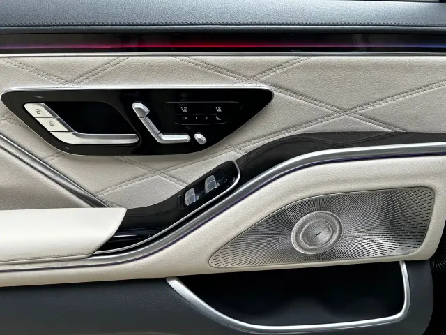 Mercedes-Benz Maybach S-Class — Фото автомобиля 11
