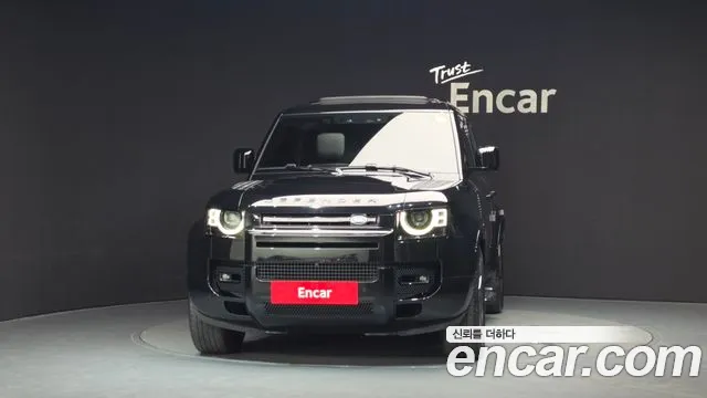Land Rover Defender — Фото автомобиля 3
