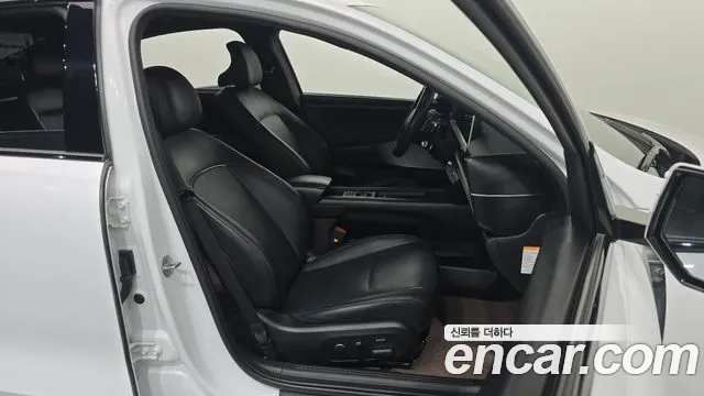 Hyundai Ioniq 6 — Фото автомобиля 16