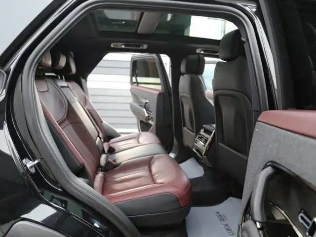 Land Rover Range Rover Sport — Фото автомобиля 23