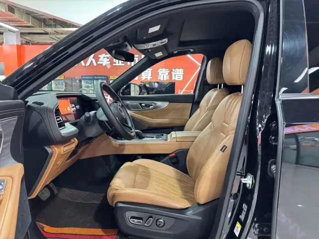 GAC Trumpchi GS8 — Фото автомобиля 7