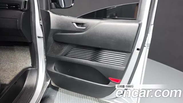 Hyundai Staria — Фото автомобиля 14
