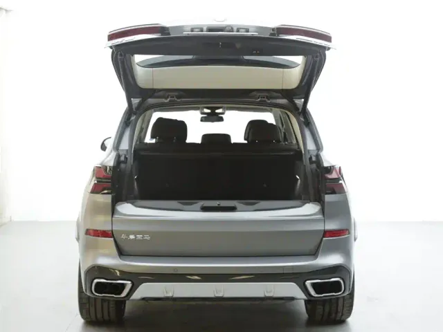 BMW X5 — Фото автомобиля 6