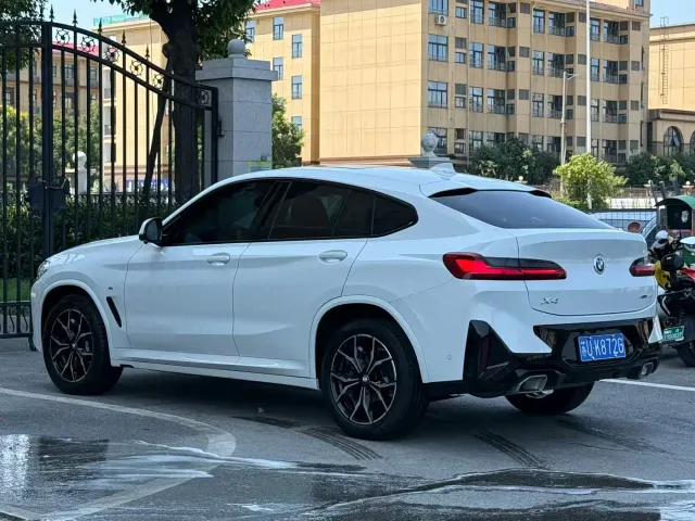 BMW X4 — Фото автомобиля 9