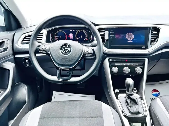 Volkswagen T-Roc — Фото автомобиля 6