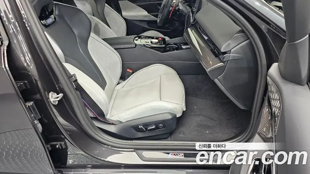 BMW M5 — Фото автомобиля 12