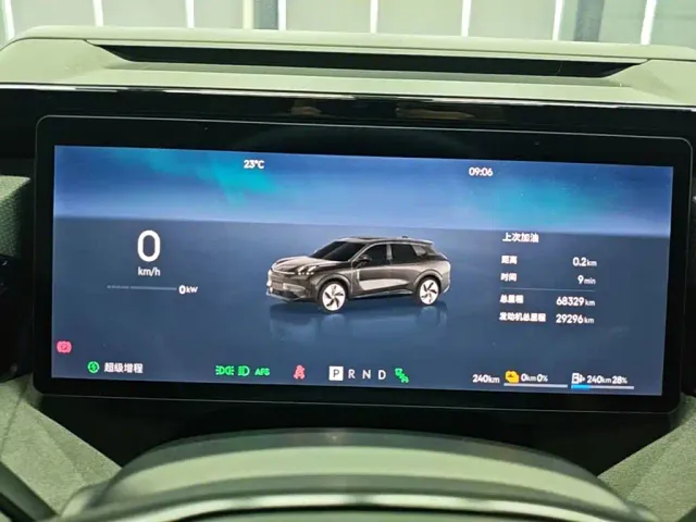 Lynk & Co Lynk & Co 08 EM-P 2023 220km 4WD Performance Halo — Фото автомобиля 11