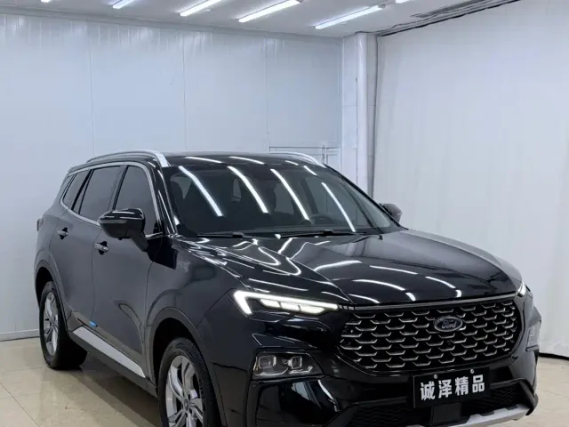Ford Lingrui — Фото автомобиля 3