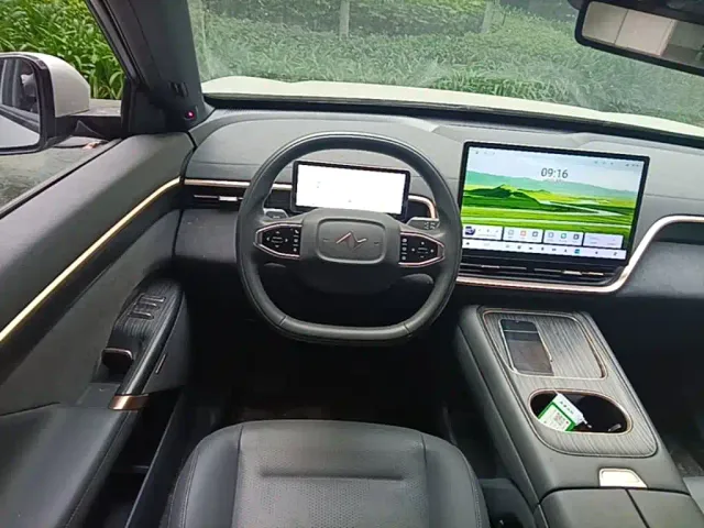 Dongfeng eπ 008 — Фото автомобиля 10