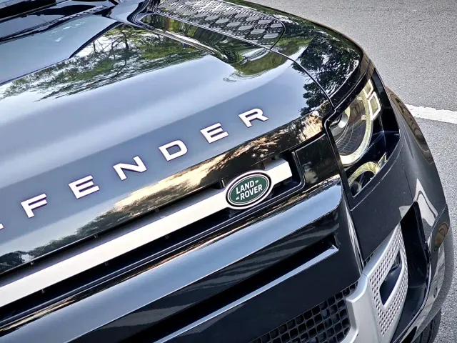 Land Rover Defender — Фото автомобиля 5
