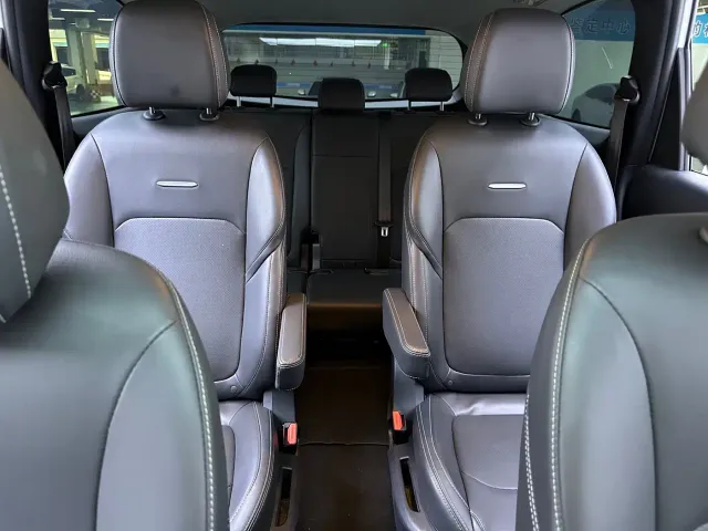 Maxus Dajia 5 — Фото автомобиля 14
